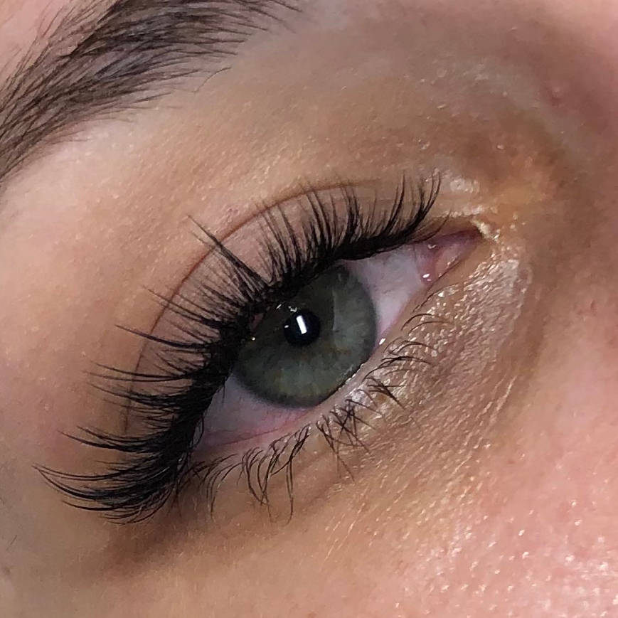 volume lash extensions